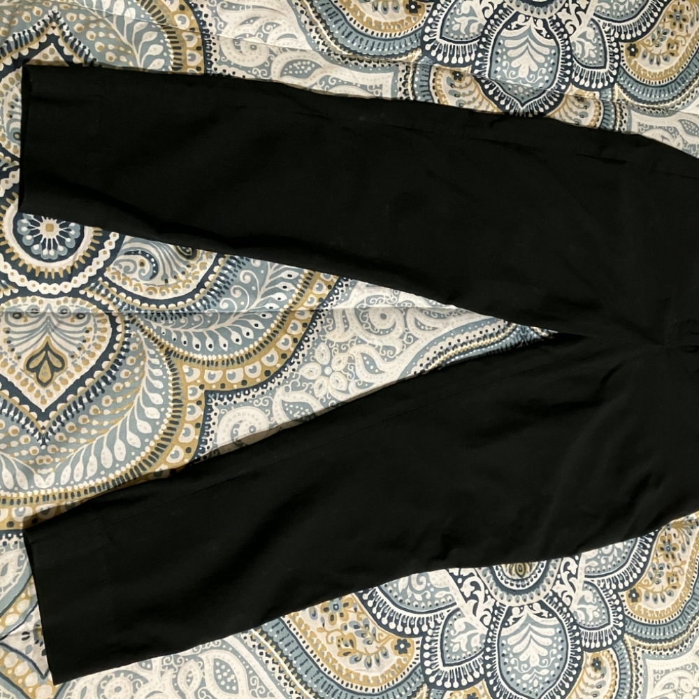 The Limited Black Cropped Skinny Pants